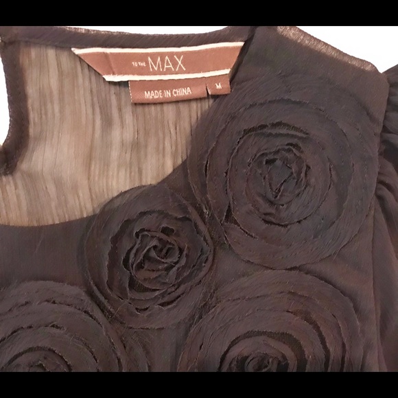 To The Max Short Ruffle Sleeve Blouse - Picture 3 of 3